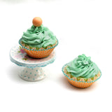 2 Regular Sized Cupcakes